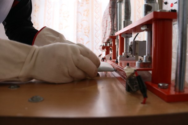 Sealing the napkins closed